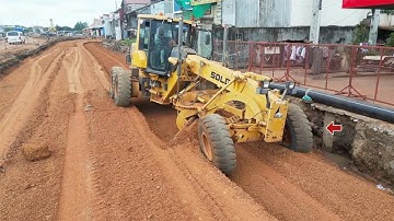 Unbelievable Skill..! Grader Operator Levels the Road Like a Pro|| Heavy Machine in Action