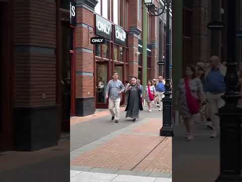 Roermond Outlet Nederland #short #shopping #nederlands