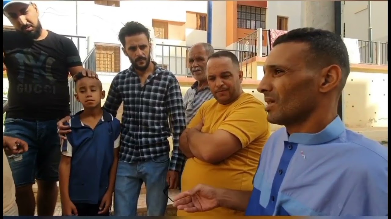 قصة طفل من حي واد الطلبة ولاية تيارت يتيم الام، الاب من ذوي الاحتياجات الخاصة، الطفل يبات برا 😔