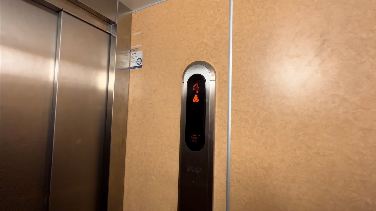 1969 ASEA Graham (mod. by: KONE) Traction Elevator @ Esplanaden 10, Sundsvall, Sweden.