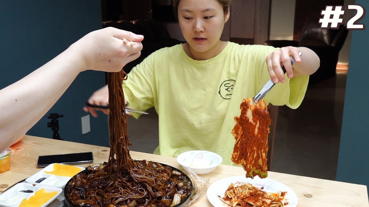 蟹ちゃんが夫婦の食事風景を撮った 日常モッパン を公開 ガラパゴスの蛙