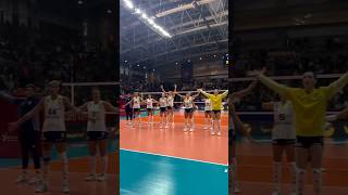 The best way to thank the fans… is to show appreciation. #FenerbahceOpet #Fenerbahce #melissavargas