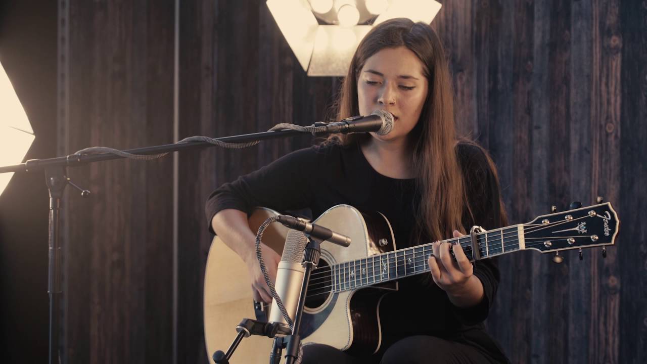 Kiara Maria - Oil - Fender Paramount Contest 2016