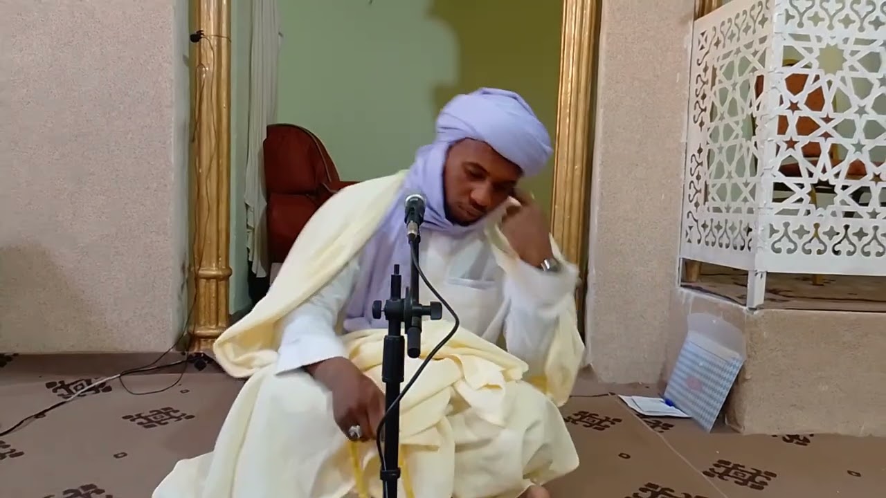 قال رسول الله صلى الله عليه وآله وسلم من صلى علي يوم الجمعة ثمانين مرة غفر الله له ذنوب ثمانين سنة 