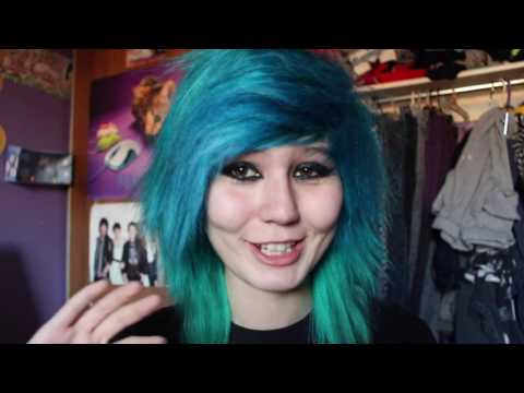 HOW TO BE A SCENE QUEEN