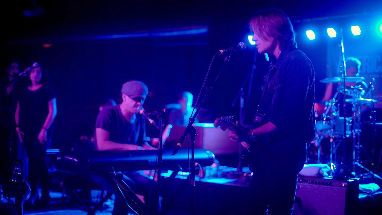 Guarda Foy Vance - Burden (Live with Keith Urban from AMERICANAFEST) su YouTube Guarda Foy Vance - Burden (Live with Keith Urban from AMERICANAFEST) su YouTube