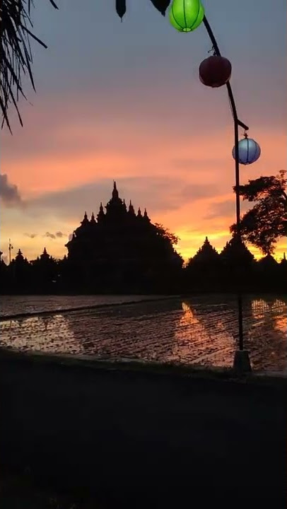 Pemandangan Sunset Terindah di Candi Prambanan
