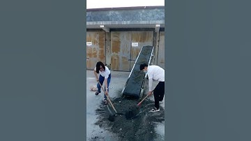 Folding belt conveyor, special for loading and unloading goods, easy transportation by trucks