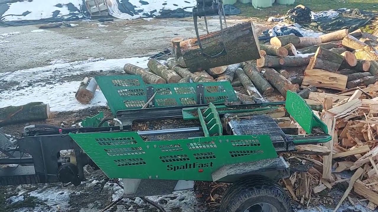 SpaltFast in der Buche - Handyvideo -