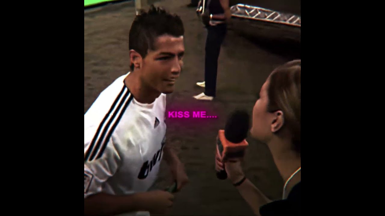 Lucky Girl When Ronaldo Notices Her..🙄😅