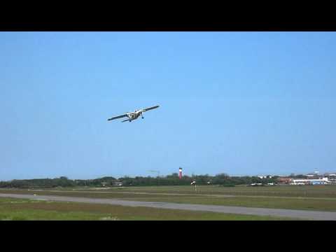 Britten-Norman BN-2 Islander startet auf Wangerooge EDWG