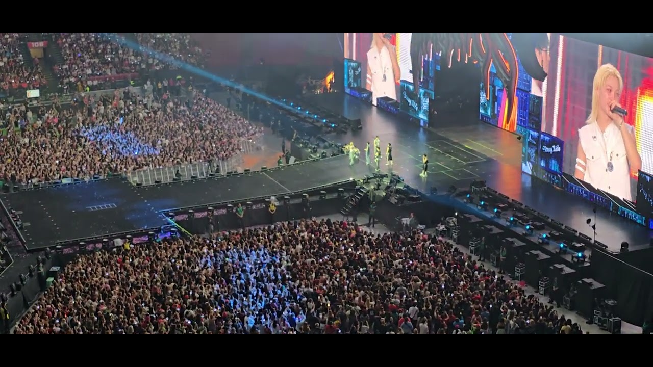 18. Stray Kids DominATE World Tour Amsterdam | Screaming contest 1st, 2nd & 3rd floor