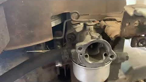 Briggs lawnmower engine won’t prime? Fix it.