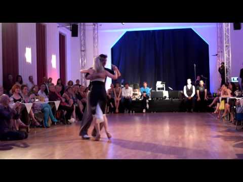Osky Casas & Tajana Burger Casas 20 Years Tango GRAZioso 3 of 5