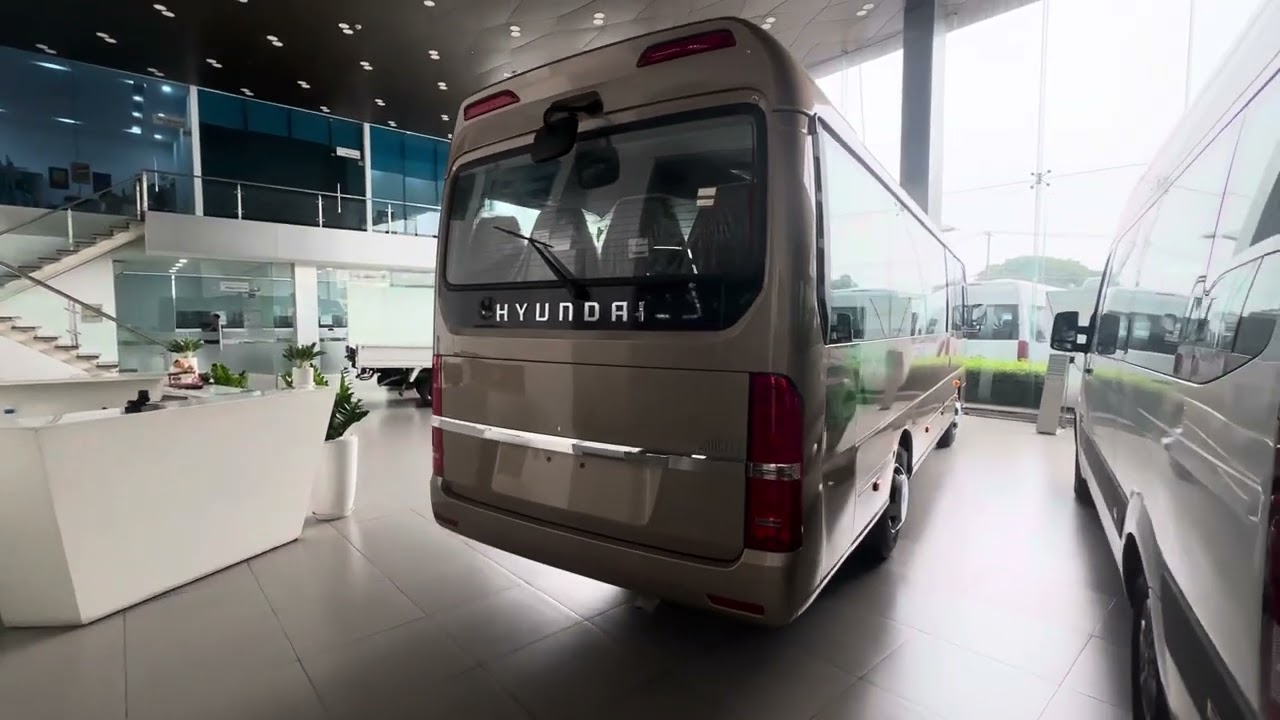 Hyundai County 29 Chỗ  “Chuyên Cơ Mặt Đất” Cho Hành Khách, Đẳng Cấp Trên Mọi Hành Trình