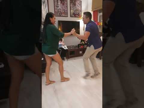 David y joselyn bailando salsa  mambo cool