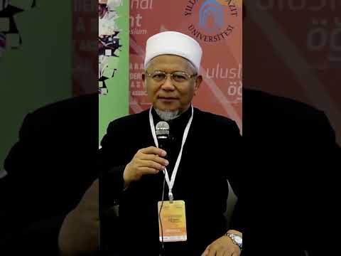 كلمة أ اسماعيل لطفي فطاني رئيس جامعة فطاني جنوب تايلند في أحد المؤتمرات الخاصة بالعمل الطلابي