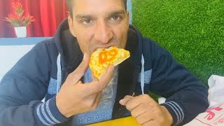 Deepak bhai pizza me 🍤🍤