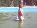 Szabina uzonkaban furdik 002.avi