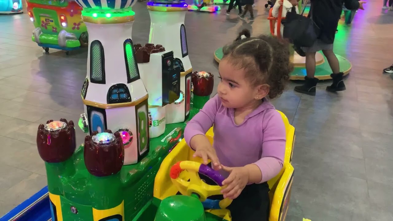 Exploring Parapiglia and Liberty City Fun!