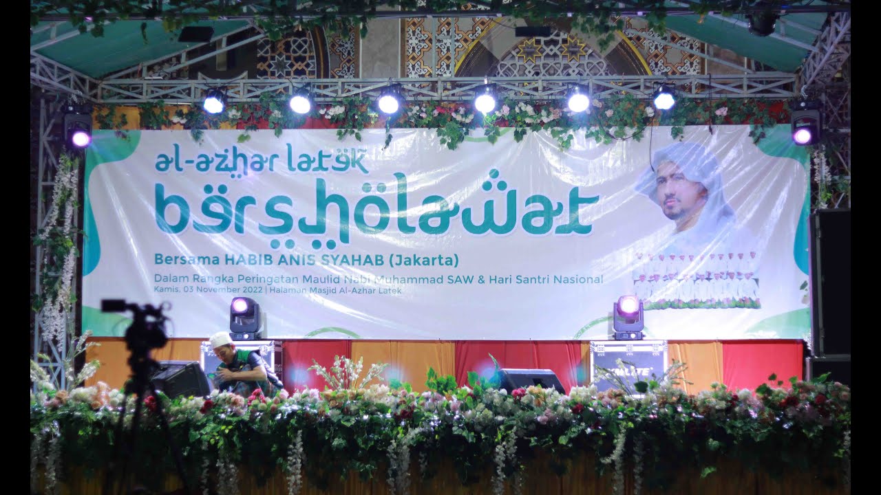 MASJID AL- AZHAR  LATEK BERSHOLAWAT