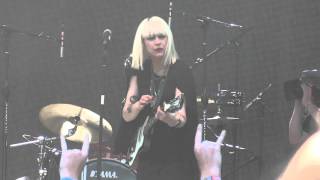 dum dum girls "coming down"@lollapalooza 2012