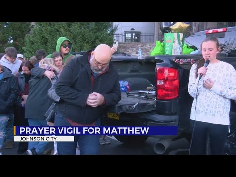 David Crockett High School community hosts vigil for wrestler injured in car crash