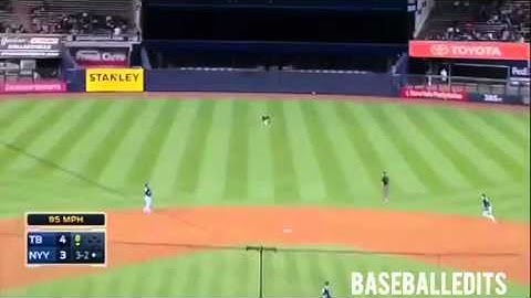 Kevin Kiermaier makes diving catch