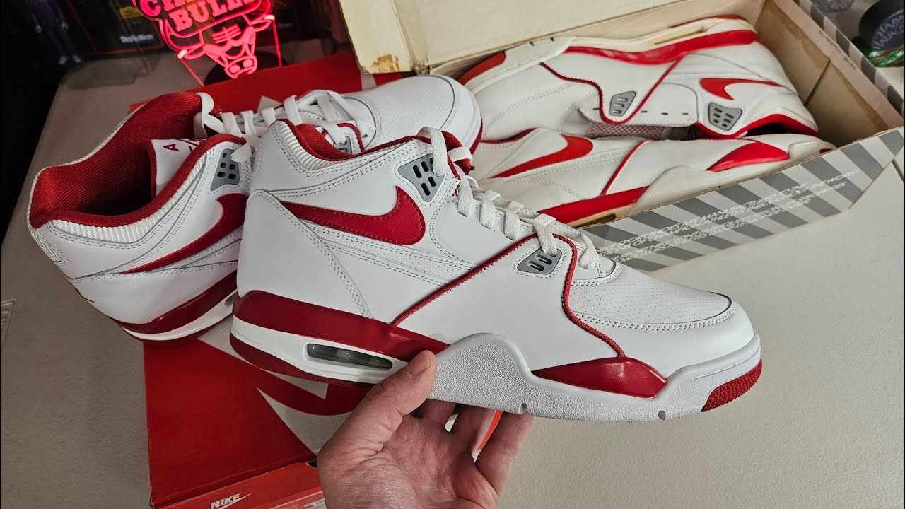 Nike Air Flight white/red '89 OG VS 2023 retro - YouTube
