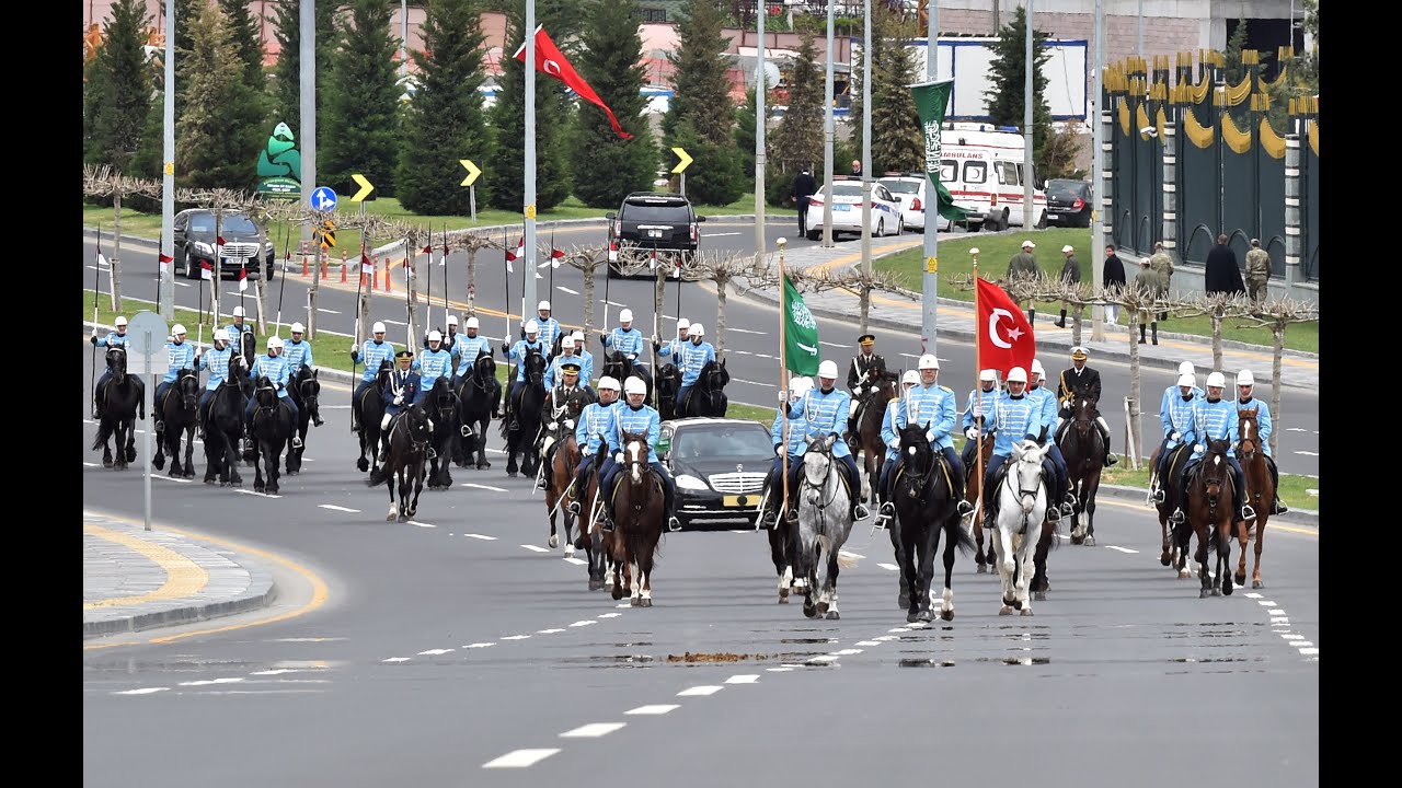 أردوغان يستقبل العاهل السعودي في القصر الرئاسي بأنقرة