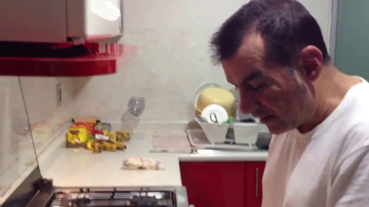 Raxid nos enseña cómo preparar café árabe