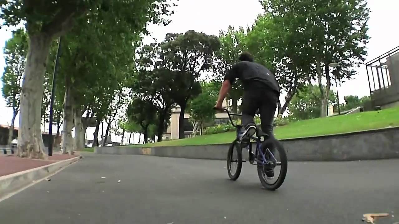 Nike 6.0 BMX French Team - La Croisiere S'amuse (The Love Boat)