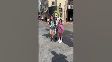 “ Beetlejuice” 😂🤣😂 #beetlejuice #universalstudioshollywood