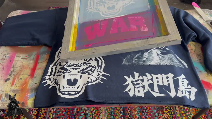 HOW To | SCREEN PRINT | on THRIFTED sweatshirt | Using BRICK ROLLER for TEXTURE (Tips and Tricks)