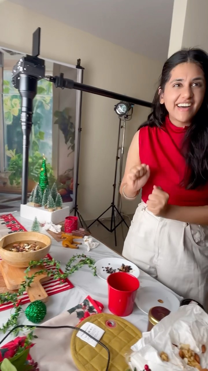 I was smiling during each take and was so happy with the results ? Let me know what you think #bts