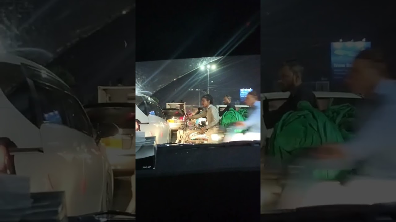 heavy traffic in karachi/Pakistan