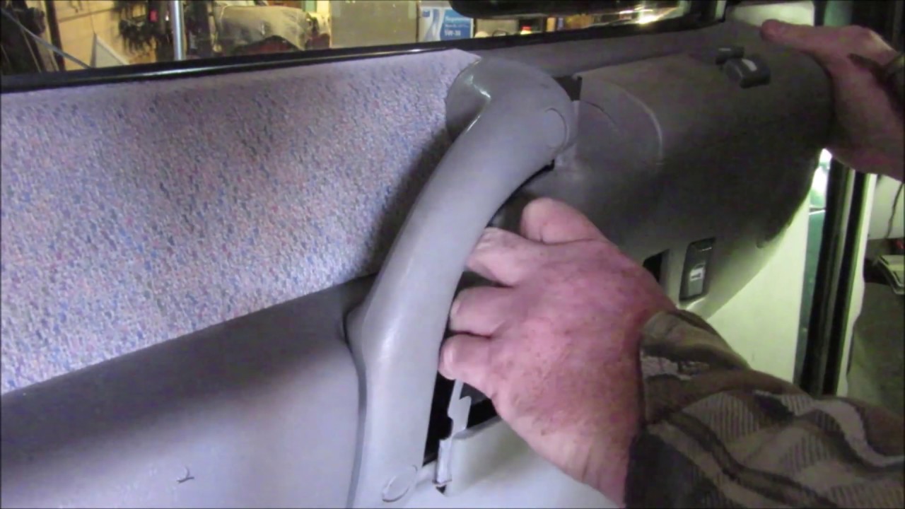 97 СНЯТИЕ ДВЕРНОЙ ПАНЕЛИ ASTRO ФУРГОНА