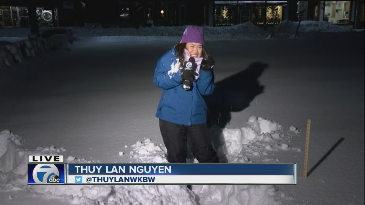 Lake Effect snow blankets Springville - YouTube
