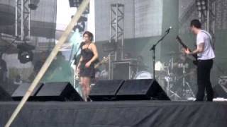 Pitty - Wet'n Wild - 26/09/2010 - "Na Sua Estante"