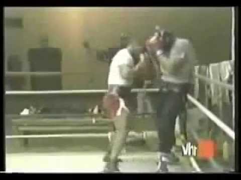 Майк Тайсон  Тренировка боксера   Mike Tyson  Training a boxer