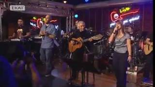 Miniatura del video "H agapi ola ta ypomenei[Xatzis,Stavento,Rallia Xristidou](Amstel Live 17-12-2011)"