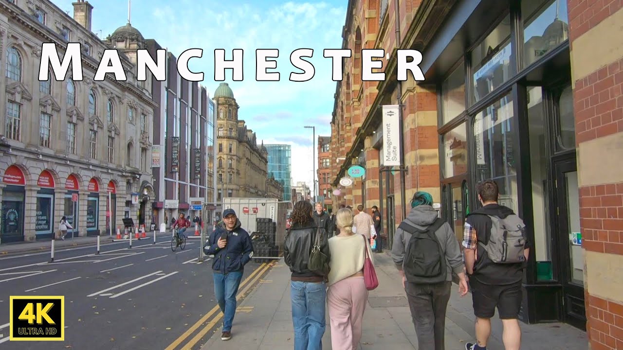 🇬🇧 Walking in Deansgate, Manchester on Saturday afternoon, the hub of entertainment in Man