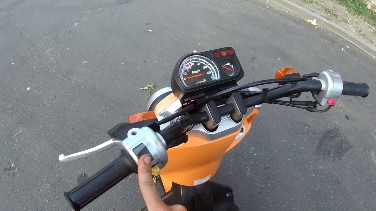 YAMAHA VOX. (СКУТЕР ДЛЯ ВЫСОКИЙ ЛЮДЕЙ!)