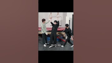 Beomgyu grabbing jin butt to lift him up 💀🤣#btsshorts #btsarmy #runjin #btsv #btsjungkook #btsjimin