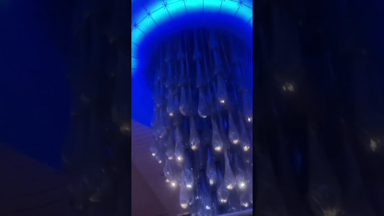 Дубай! Одна из самых красивых станций в мире Burjuman