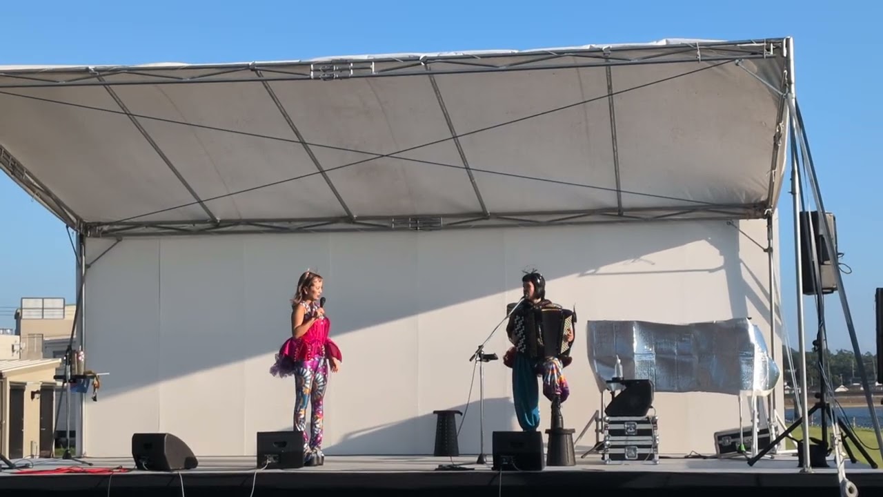 2025年10月12日浜辺と食と音楽と。チャラン・ポ・ランタンライブ