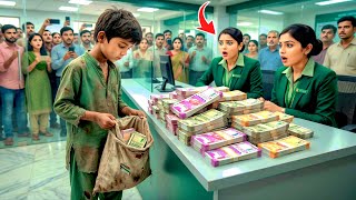 When the garbage picker went to the bank to deposit money - everyone was left stunned...Aarzoo Voice