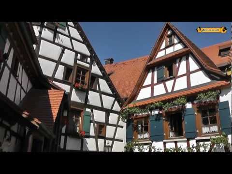 Rundgang durch das Historische Zentrum von Rottenburg am Neckar ! Rottenburg am Neckar ist eine Mittelstadt im Landkreis TÃ¼bingen in Baden-WÃ¼rttemberg. Sie liegt rund 50 Kilometer sÃ¼dwestlich der Landeshauptstadt Stuttgart und etwa zwÃ¶lf Kilometer sÃ¼dwestlich der Kreisstadt TÃ¼bingen. Rottenburg liegt in einer seit vorgeschichtlicher Zeit dicht besiedelten Region. Die RÃ¶mer- und Bischofsstadt liegt am Ãbergang des Neckars aus dem engen Tal des Oberen GÃ¤us in ein weites Tal zwischen den HÃ¶hen des SchÃ¶nbuchs. Der Rottenburger Dom St. Martin gilt als Wahrzeichen der Stadt. Sehenswert ist auch die Altstadt mit ihren engen Gassen und mittelalterlichen TÃ¼rmen. Visita del centro storico di Rottenburg am Neckar! Rottenburg am Neckar Ã¨ un comune nel distretto di Tubinga nel Baden-WÃ¼rttemberg. Si trova a circa 50 chilometri a sud ovest della capitale dello stato di Stoccarda e circa dodici km a sud ovest della cittÃ  della contea di Tubinga. Rottenburg Ã¨ situato in una zona densamente popolata fin dalla preistoria. Il romano e la cittÃ  episcopale si trova all'incrocio del Neckar dalla stretta valle del Gaeu superiore in un'ampia valle tra le colline del bel libro. Il Rottenburg Cattedrale di S. Martino Ã¨ considerato il simbolo della cittÃ . Da vedere anche la cittÃ  vecchia con i suoi vicoli e torri medievali. Tour of the historic center of Rottenburg am Neckar! Rottenburg am Neckar is a town in the district of TÃ¼bingen in Baden-WÃ¼rttemberg. It is located approximately 50 kilometers <b>...</b>