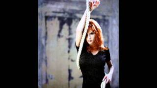 Video thumbnail of "MYLENE FARMER - MYLENE S'EN FOUT"