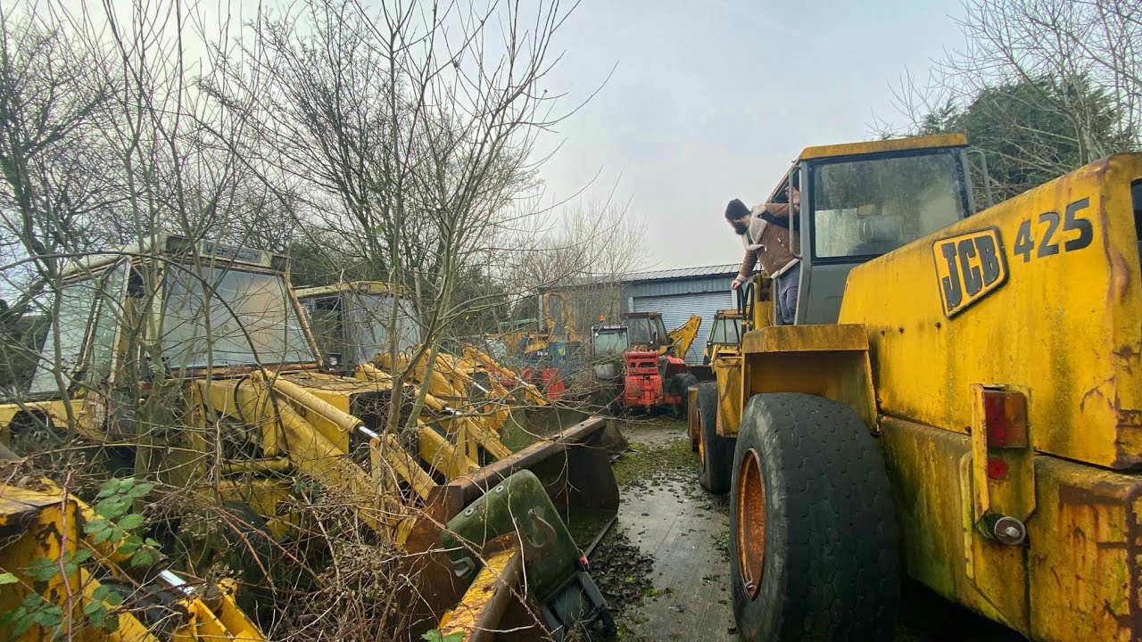 We Found a Hidden JCB & Heavy Machinery Graveyard Left For Decades!